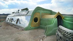 Super efficient hippy home
